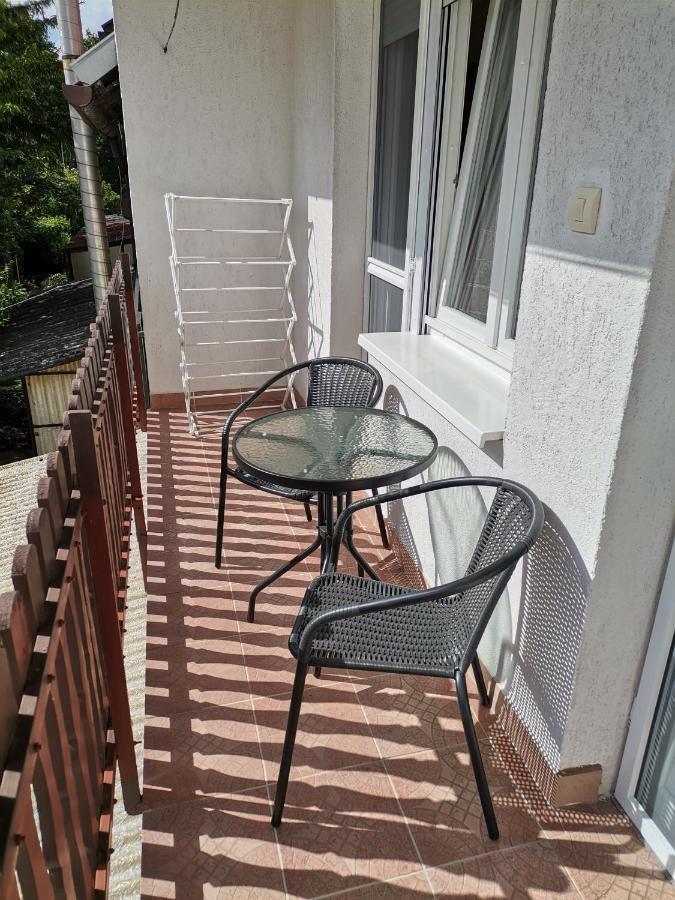 Lea Apartman Harkány Екстериор снимка